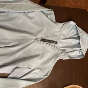 Barely worn, doesn’t fit me anymore.